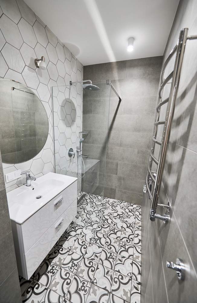 bathroom-with-heated-floor-before-and-after-renova-2023-03-27-19-57-26-utc1
